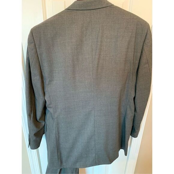 Jos a bank gray suit  jacket size 41R and pants 33R 3 button suit - Picture 11 of 11